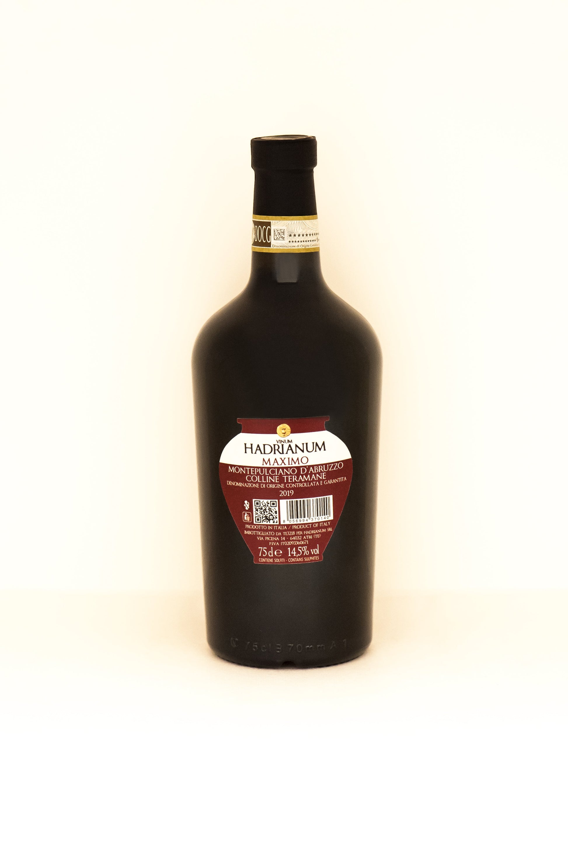  Red Wine Maximo Montepulciano d’Abruzzo  Italy | Vinum Hadrianum